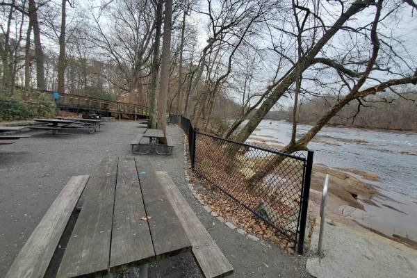 Jones Bridge Park Suicide: Death Investigation Underway at Jones Bridge Park in Peachtree Corners, GA